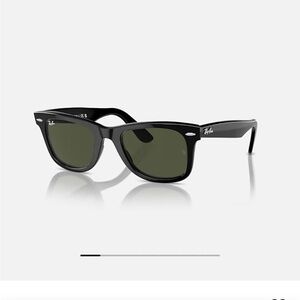 Ray-Ban ORIGINAL WAYFARER CLASSIC Sunglasses with case